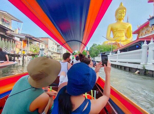 Canal Tour on Longtail boat in Bangkok