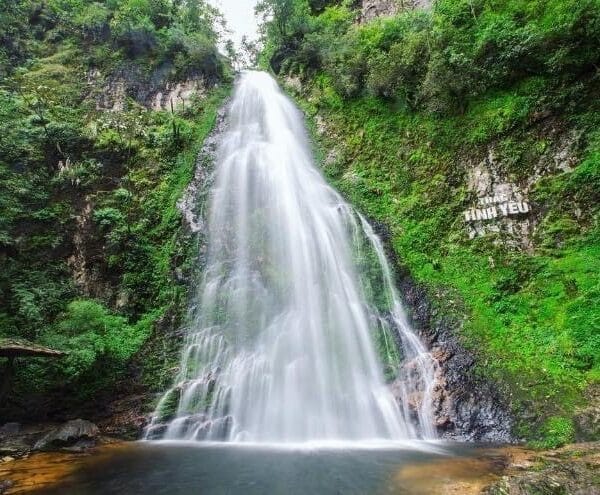 Love Waterfall & Golden Stream