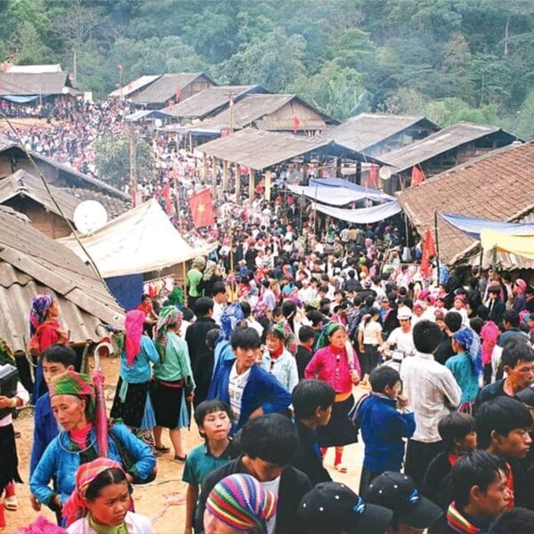 Bac Ha Market