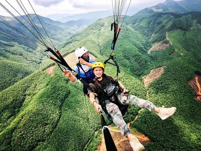 Paragliding