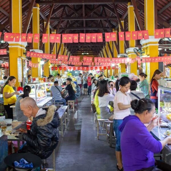 Exploring Hoi An market is one of the things to do in Hoi An