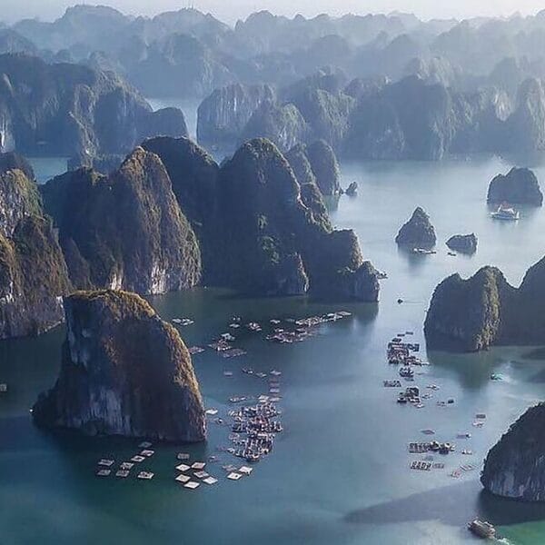 Ha Long Bay 