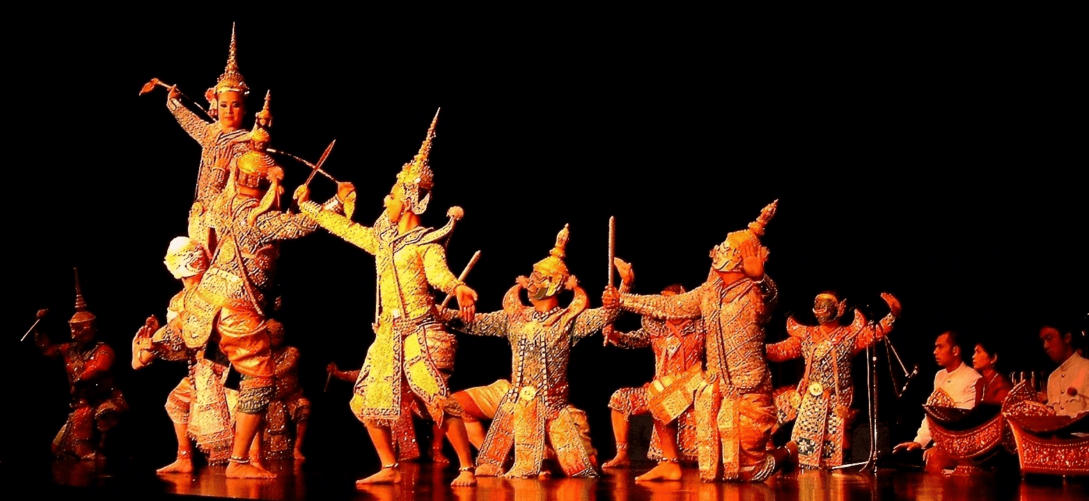 Take time to enjoy a traditional Thai cultural performance