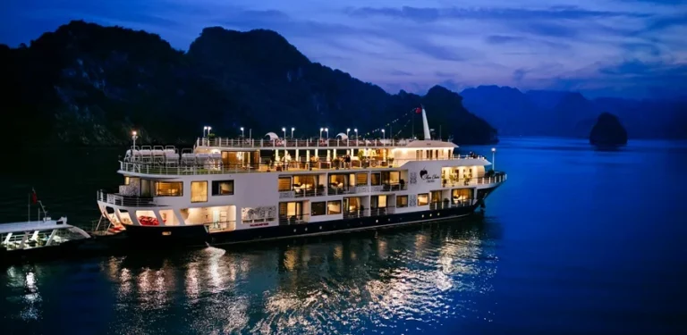 Halong Bay Overnight Cruise