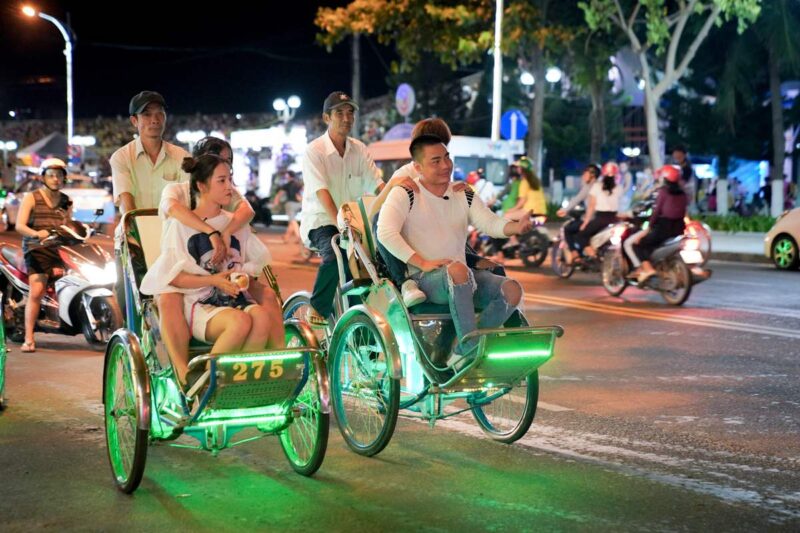 Travel by cyclo to enhance the cultural experience