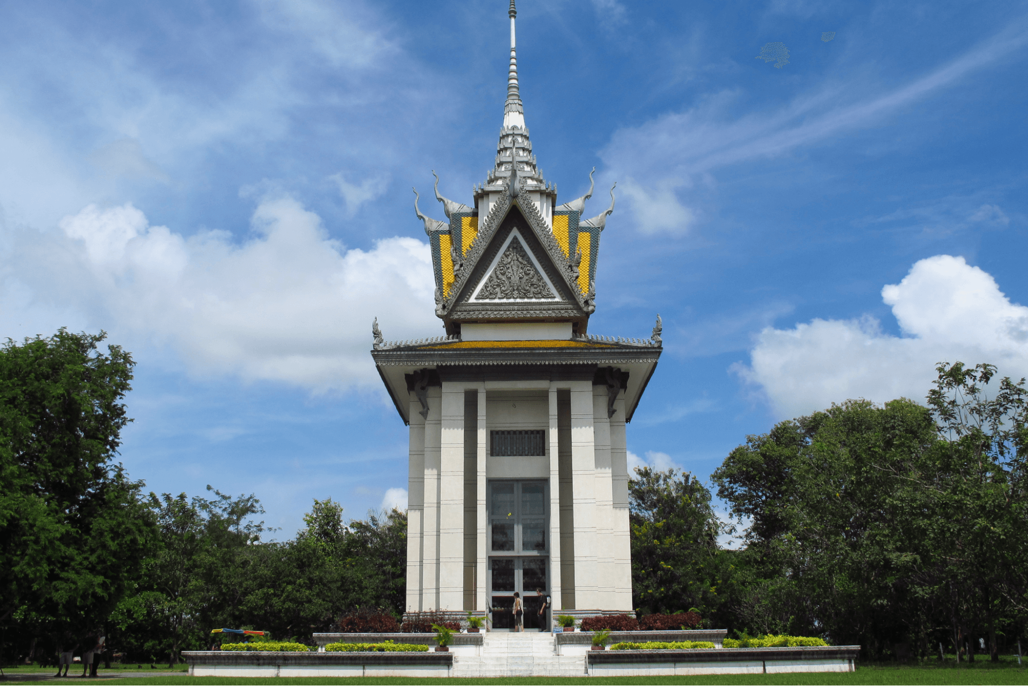 Pay tribute to the past at the Killing Fields