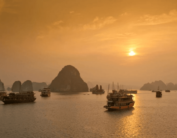 Halong bay things to do: What to expect when visiting