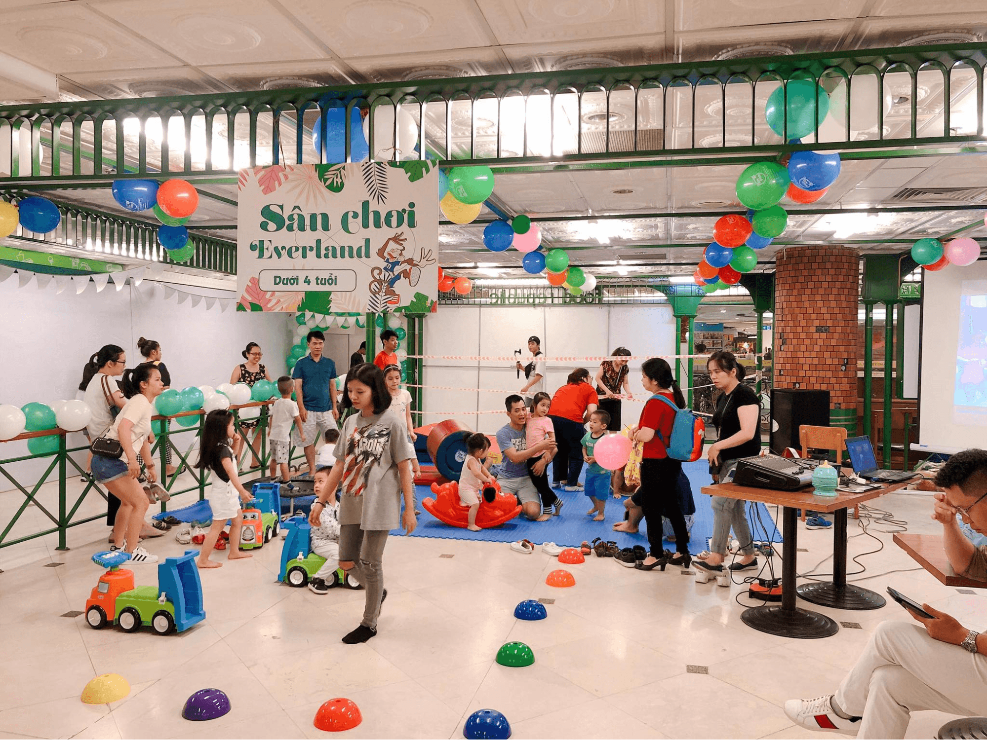 Children's play area at Trang Tien Plaza