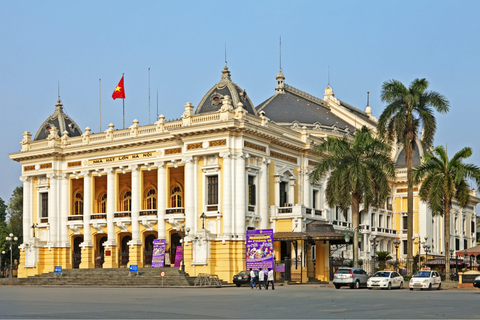 Hanoi Opera House - Famous architectural work of Hanoi