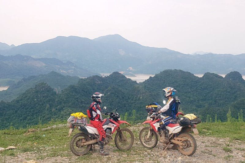 How to get to HaLong Bay? By motorbike