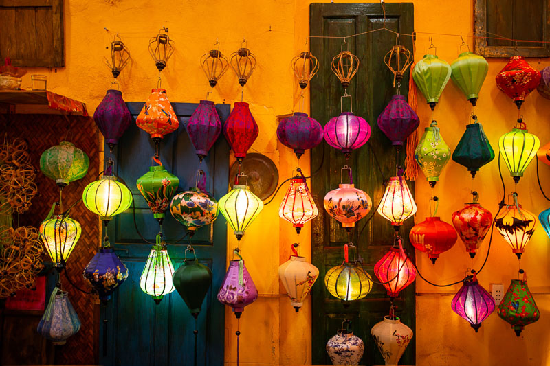oin a workshop to learn how to make central Vietnamese dishes and Hoi An lanterns