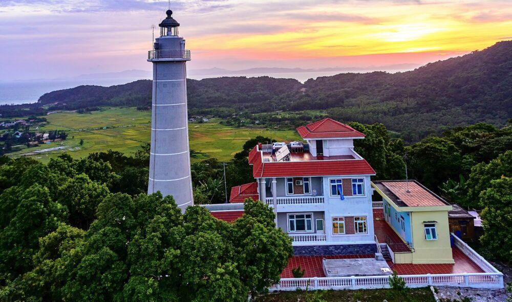 Co To – where turquoise seas and untouched nature await