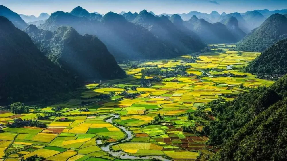 Discover Vietnam tourist destinations you can’t miss
