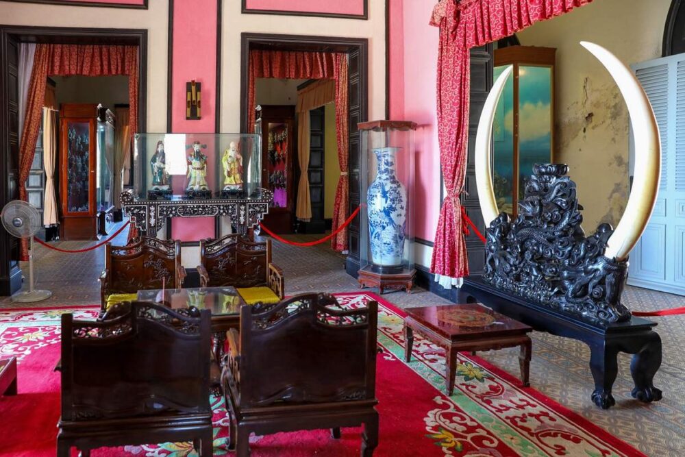 The interior architecture of Bach Dinh